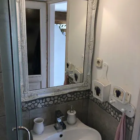 Authentic 게스트하우스